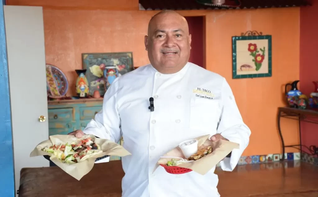 Chef Almanza-Tucson Table visitó El Rustico 2 para celebrar su inauguración y pudimos probar sus famosos Tacos y Quesa-birrias; ¡su sabor simplemente supera las expectativas!
